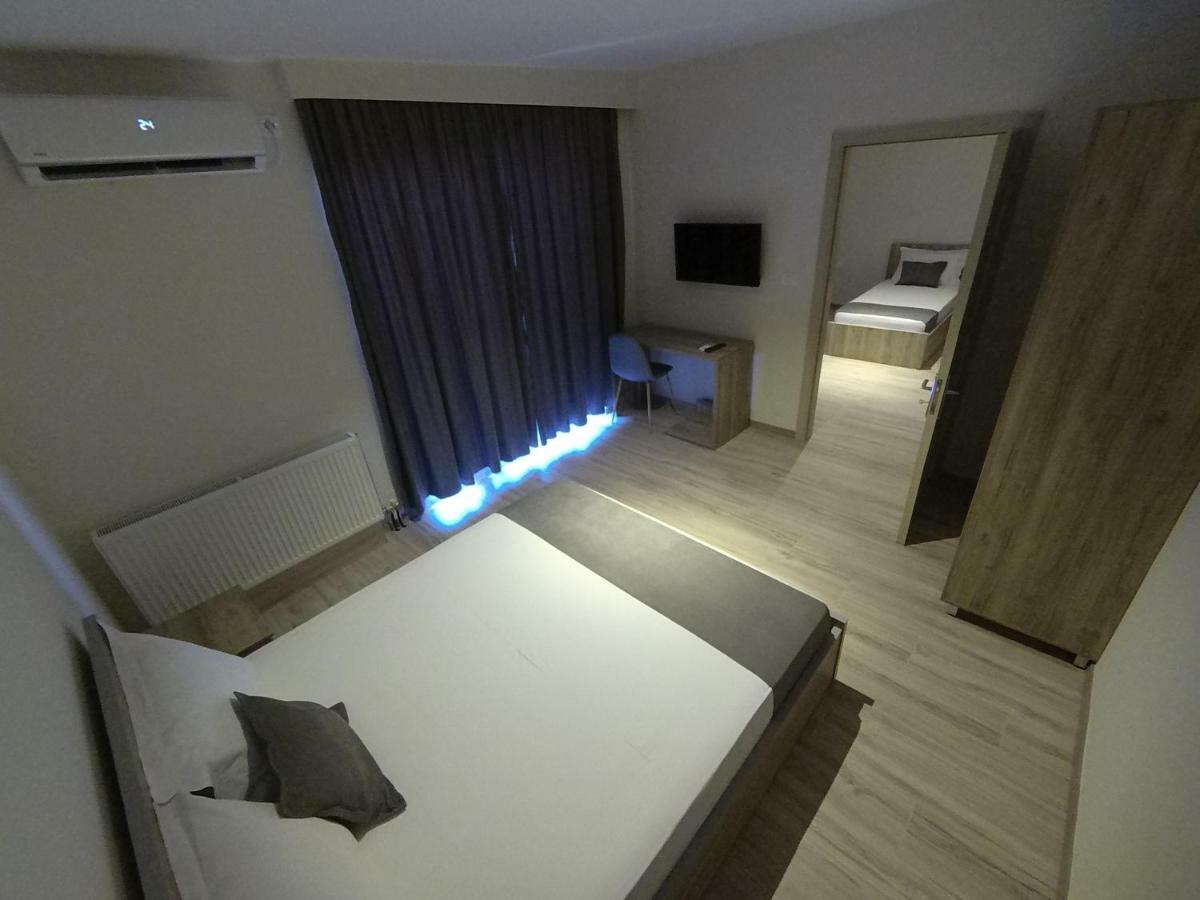 Hotel Vila Nino Berat Exterior foto