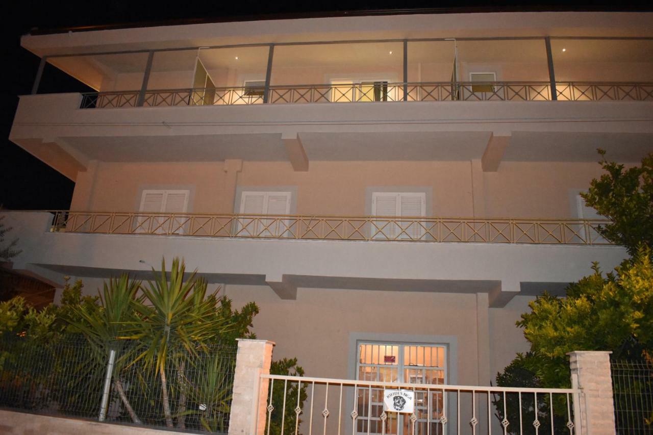 Hotel Vila Nino Berat Exterior foto